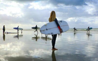 Acheter sa première planche de surf ! 6 étapes pour choisir le bon surf